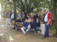 Immagine: Foto di gruppo dei ragazzi e delle autorit con il sindaco di Stazzema Michele Silicani